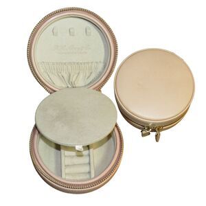 R.H. Macy & Co Macy's Blush Round Faux Leather Jewelry Travel Zip Case